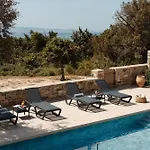Ammolofos Luxury & * Aliko Beach